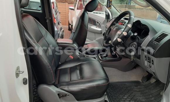 Acheter Occasion Voiture Toyota Hilux Blanc à Bulembu, Hhohho Acheter Occasion Voiture Toyota Hilux Blanc à Bulembu, Hhohho