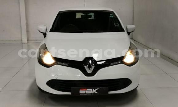 Buy Used Renault Clio White Car in Big Bend in Lubombo Buy Used Renault Clio White Car in Big Bend in Lubombo