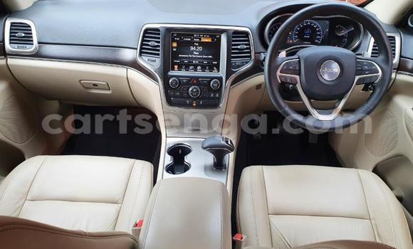 Nunua Ilio tumika Jeep Grand Cherokee Silver Gari ndani ya Big Bend nchini Lubombo Nunua Ilio tumika Jeep Grand Cherokee Silver Gari ndani ya Big Bend nchini Lubombo