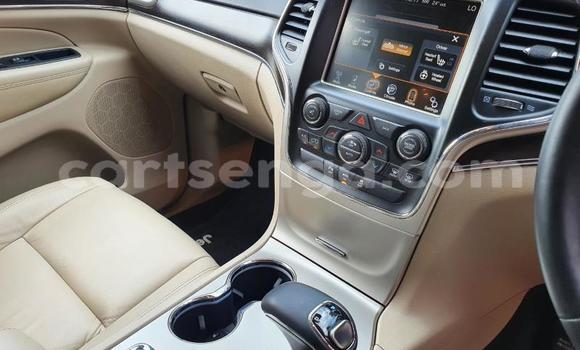 Nunua Ilio tumika Jeep Grand Cherokee Silver Gari ndani ya Big Bend nchini Lubombo Nunua Ilio tumika Jeep Grand Cherokee Silver Gari ndani ya Big Bend nchini Lubombo