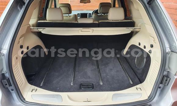 Nunua Ilio tumika Jeep Grand Cherokee Silver Gari ndani ya Big Bend nchini Lubombo Nunua Ilio tumika Jeep Grand Cherokee Silver Gari ndani ya Big Bend nchini Lubombo