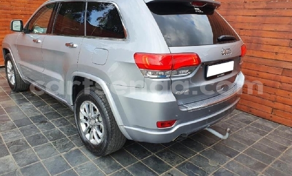 Nunua Ilio tumika Jeep Grand Cherokee Silver Gari ndani ya Big Bend nchini Lubombo Nunua Ilio tumika Jeep Grand Cherokee Silver Gari ndani ya Big Bend nchini Lubombo