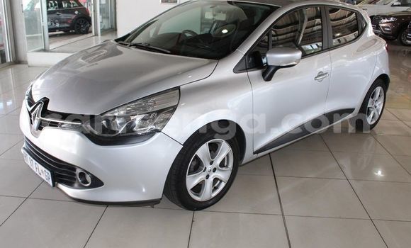 Acheter Occasion Voiture Renault Clio Gris à Big Bend, Lubombo District Acheter Occasion Voiture Renault Clio Gris à Big Bend, Lubombo District