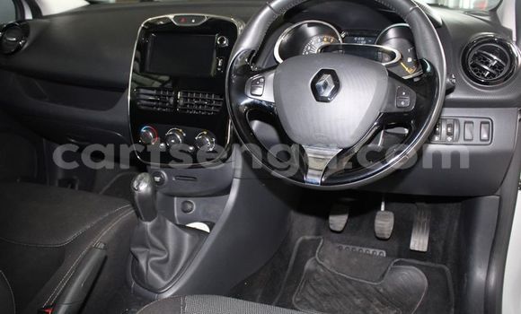 Acheter Occasion Voiture Renault Clio Gris à Big Bend, Lubombo District Acheter Occasion Voiture Renault Clio Gris à Big Bend, Lubombo District