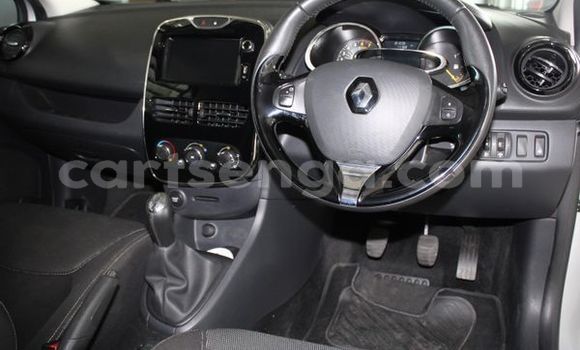 Acheter Occasion Voiture Renault Clio Gris à Big Bend, Lubombo District Acheter Occasion Voiture Renault Clio Gris à Big Bend, Lubombo District