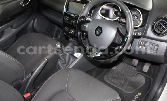 Acheter Occasion Voiture Renault Clio Gris à Big Bend, Lubombo District Acheter Occasion Voiture Renault Clio Gris à Big Bend, Lubombo District