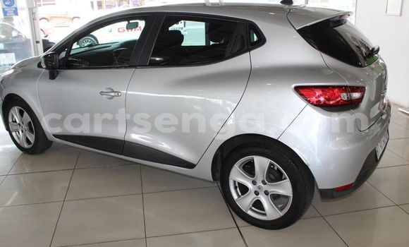 Acheter Occasion Voiture Renault Clio Gris à Big Bend, Lubombo District Acheter Occasion Voiture Renault Clio Gris à Big Bend, Lubombo District