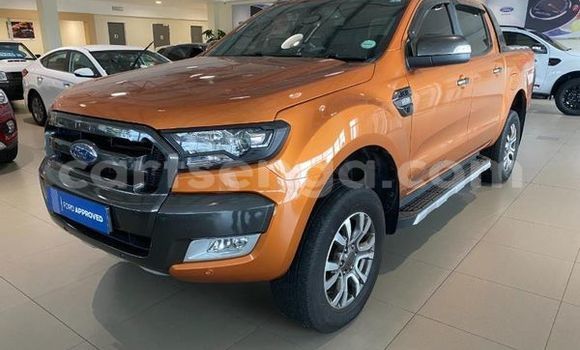 Nunua Ilio tumika Ford Ranger Beige Gari ndani ya Big Bend nchini Lubombo Nunua Ilio tumika Ford Ranger Beige Gari ndani ya Big Bend nchini Lubombo