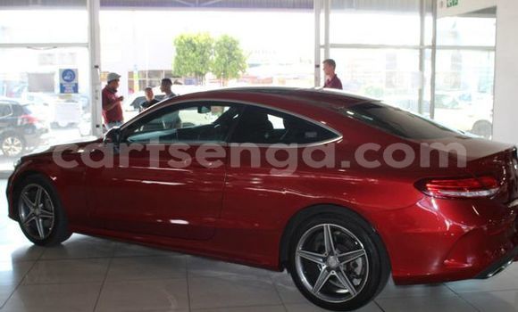 Nunua Ilio tumika Mercedes‒Benz C–Class Red Gari ndani ya Big Bend nchini Lubombo Nunua Ilio tumika Mercedes‒Benz C–Class Red Gari ndani ya Big Bend nchini Lubombo