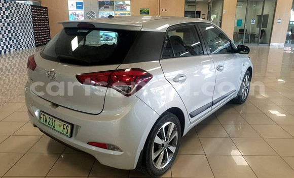 Acheter Occasion Voiture Hyundai i20 Gris à Mbabane, Manzini Acheter Occasion Voiture Hyundai i20 Gris à Mbabane, Manzini