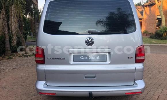 Nunua Ilio tumika Volkswagen Caravelle Silver Gari ndani ya Bulembu nchini Hhohho Nunua Ilio tumika Volkswagen Caravelle Silver Gari ndani ya Bulembu nchini Hhohho