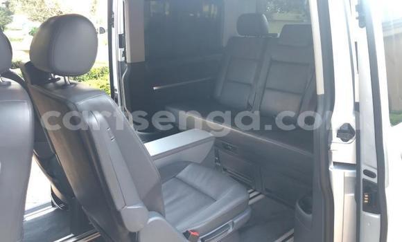 Nunua Ilio tumika Volkswagen Caravelle Silver Gari ndani ya Bulembu nchini Hhohho Nunua Ilio tumika Volkswagen Caravelle Silver Gari ndani ya Bulembu nchini Hhohho
