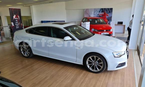 Nunua Ilio tumika Audi A5 White Gari ndani ya Bulembu nchini Hhohho Nunua Ilio tumika Audi A5 White Gari ndani ya Bulembu nchini Hhohho