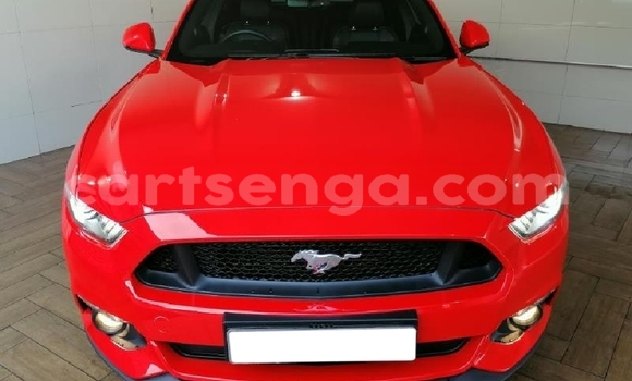 Nunua Ilio tumika Ford Mustang Red Gari ndani ya Big Bend nchini Lubombo Nunua Ilio tumika Ford Mustang Red Gari ndani ya Big Bend nchini Lubombo