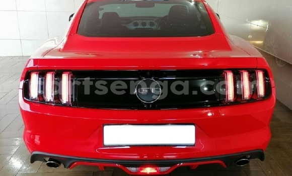 Nunua Ilio tumika Ford Mustang Red Gari ndani ya Big Bend nchini Lubombo Nunua Ilio tumika Ford Mustang Red Gari ndani ya Big Bend nchini Lubombo