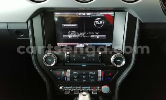 Nunua Ilio tumika Ford Mustang Red Gari ndani ya Big Bend nchini Lubombo Nunua Ilio tumika Ford Mustang Red Gari ndani ya Big Bend nchini Lubombo