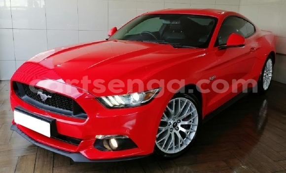 Nunua Ilio tumika Ford Mustang Red Gari ndani ya Big Bend nchini Lubombo Nunua Ilio tumika Ford Mustang Red Gari ndani ya Big Bend nchini Lubombo