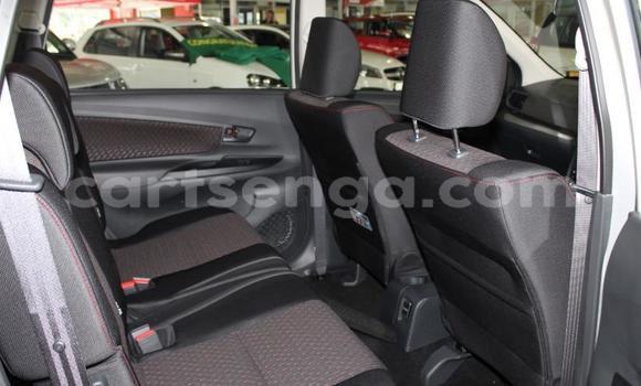 Nunua Ilio tumika Toyota Avanza White Gari ndani ya Hlatikulu nchini Wilaya ya Shiselweni Nunua Ilio tumika Toyota Avanza White Gari ndani ya Hlatikulu nchini Wilaya ya Shiselweni