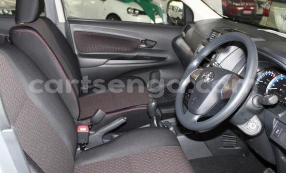 Nunua Ilio tumika Toyota Avanza White Gari ndani ya Hlatikulu nchini Wilaya ya Shiselweni Nunua Ilio tumika Toyota Avanza White Gari ndani ya Hlatikulu nchini Wilaya ya Shiselweni