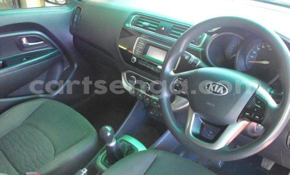 Nunua Ilio tumika Kia Rio Silver Gari ndani ya Hlatikulu nchini Wilaya ya Shiselweni Nunua Ilio tumika Kia Rio Silver Gari ndani ya Hlatikulu nchini Wilaya ya Shiselweni