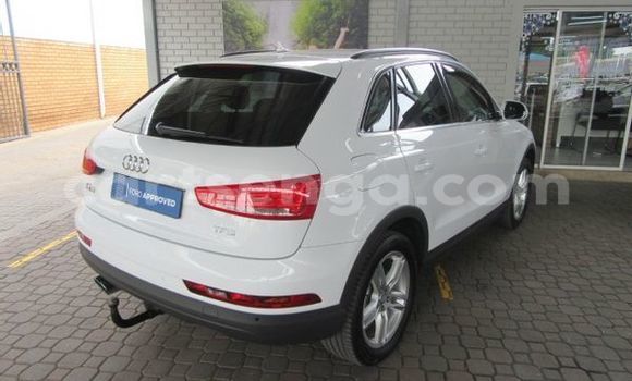 Nunua Ilio tumika Audi Q3 White Gari ndani ya Big Bend nchini Wilaya ya Lubombo Nunua Ilio tumika Audi Q3 White Gari ndani ya Big Bend nchini Wilaya ya Lubombo