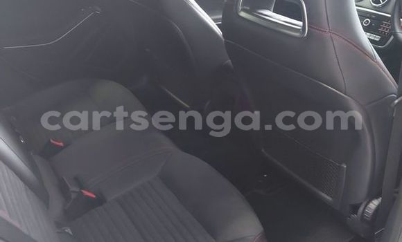 Nunua Ilio tumika Mercedes‒Benz GLA-klasse White Gari ndani ya Big Bend nchini Lubombo Nunua Ilio tumika Mercedes‒Benz GLA-klasse White Gari ndani ya Big Bend nchini Lubombo