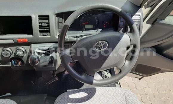 Nunua Ilio tumika Toyota Hiace White Gari ndani ya Big Bend nchini Lubombo Nunua Ilio tumika Toyota Hiace White Gari ndani ya Big Bend nchini Lubombo