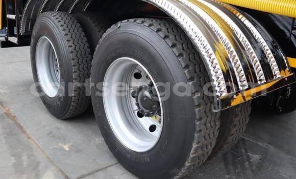 Nunua Ilio tumika Isuzu Bighorn White Lori ndani ya Ezulwini nchini Hhohho Nunua Ilio tumika Isuzu Bighorn White Lori ndani ya Ezulwini nchini Hhohho