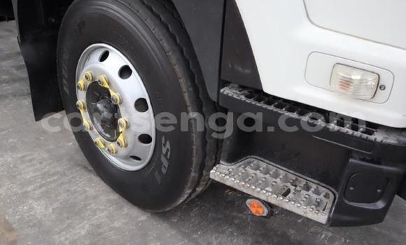 Nunua Ilio tumika Isuzu Bighorn White Lori ndani ya Ezulwini nchini Hhohho Nunua Ilio tumika Isuzu Bighorn White Lori ndani ya Ezulwini nchini Hhohho