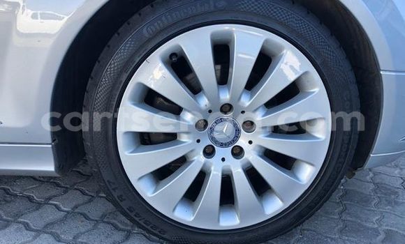 Nunua Ilio tumika Mercedes-Benz C-Classe Silver Gari ndani ya Big Bend nchini Wilaya ya Lubombo Nunua Ilio tumika Mercedes-Benz C-Classe Silver Gari ndani ya Big Bend nchini Wilaya ya Lubombo