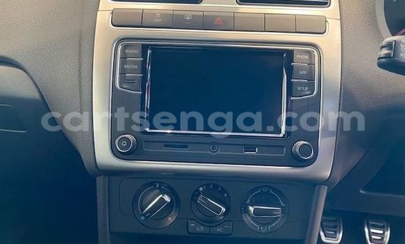 Nunua Ilio tumika Volkswagen Polo Red Gari ndani ya Big Bend nchini Lubombo Nunua Ilio tumika Volkswagen Polo Red Gari ndani ya Big Bend nchini Lubombo