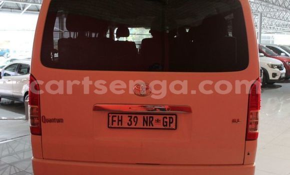 Nunua Ilio tumika Toyota Hiace White Gari ndani ya Big Bend nchini Lubombo Nunua Ilio tumika Toyota Hiace White Gari ndani ya Big Bend nchini Lubombo