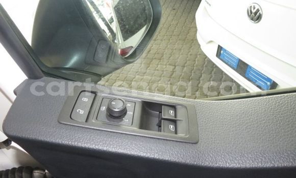 Nunua Ilio tumika Volkswagen Transporter White Gari ndani ya Big Bend nchini Lubombo Nunua Ilio tumika Volkswagen Transporter White Gari ndani ya Big Bend nchini Lubombo