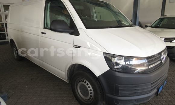 Nunua Ilio tumika Volkswagen Transporter White Gari ndani ya Big Bend nchini Lubombo Nunua Ilio tumika Volkswagen Transporter White Gari ndani ya Big Bend nchini Lubombo