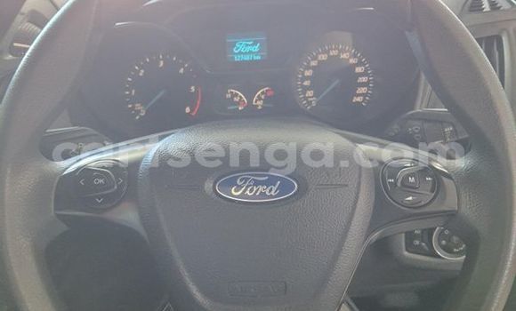 Nunua Ilio tumika Ford Contour White Gari ndani ya Big Bend nchini Lubombo Nunua Ilio tumika Ford Contour White Gari ndani ya Big Bend nchini Lubombo