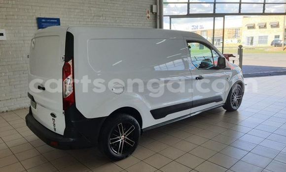 Nunua Ilio tumika Ford Contour White Gari ndani ya Big Bend nchini Lubombo Nunua Ilio tumika Ford Contour White Gari ndani ya Big Bend nchini Lubombo