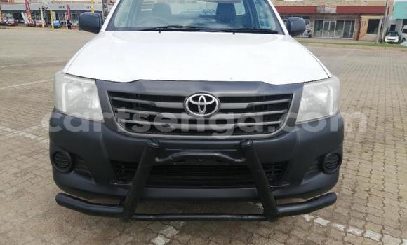 Buy Used Toyota Hilux White Car in Big Bend in Lubombo