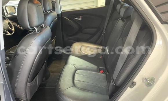 Nunua Ilio tumika Hyundai ix35 White Gari ndani ya Ezulwini nchini Hhohho Nunua Ilio tumika Hyundai ix35 White Gari ndani ya Ezulwini nchini Hhohho