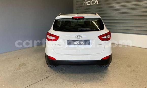 Nunua Ilio tumika Hyundai ix35 White Gari ndani ya Ezulwini nchini Hhohho Nunua Ilio tumika Hyundai ix35 White Gari ndani ya Ezulwini nchini Hhohho