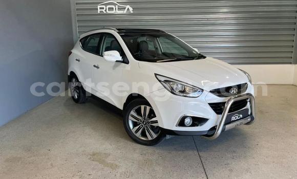 Nunua Ilio tumika Hyundai ix35 White Gari ndani ya Ezulwini nchini Hhohho Nunua Ilio tumika Hyundai ix35 White Gari ndani ya Ezulwini nchini Hhohho
