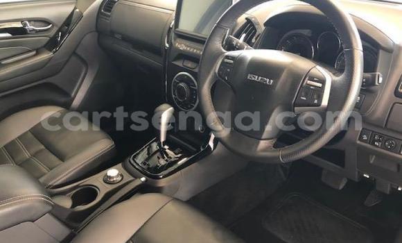 Nunua Ilio tumika Isuzu D-max Cab4 White Gari ndani ya Ezulwini nchini Hhohho Nunua Ilio tumika Isuzu D-max Cab4 White Gari ndani ya Ezulwini nchini Hhohho