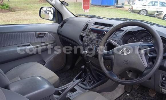 Buy Used Toyota Hilux White Car in Mbabane in Manzini Buy Used Toyota Hilux White Car in Mbabane in Manzini