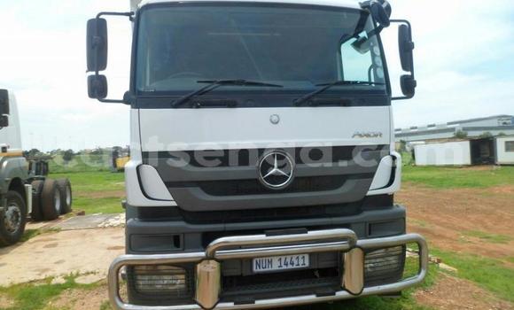 Buy Used Mercedes‒Benz 1127 White Truck in Manzini in Manzini Buy Used Mercedes‒Benz 1127 White Truck in Manzini in Manzini