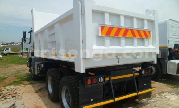 Buy Used Mercedes‒Benz 1127 White Truck in Manzini in Manzini Buy Used Mercedes‒Benz 1127 White Truck in Manzini in Manzini