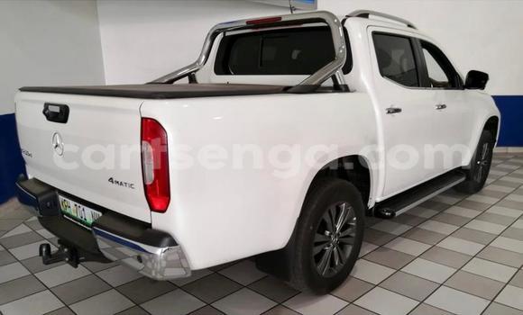 Buy Used Mercedes‒Benz X-klasse Concept White Car in Ezulwini in Hhohho Buy Used Mercedes‒Benz X-klasse Concept White Car in Ezulwini in Hhohho