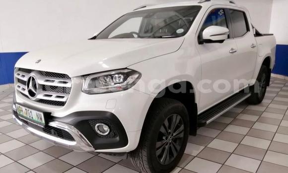 Buy Used Mercedes‒Benz X-klasse Concept White Car in Ezulwini in Hhohho Buy Used Mercedes‒Benz X-klasse Concept White Car in Ezulwini in Hhohho