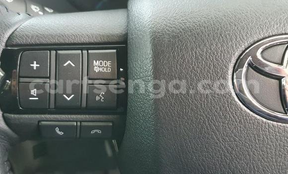 Nunua Ilio tumika Toyota Hilux White Gari ndani ya Lavumisa nchini Wilaya ya Shiselweni Nunua Ilio tumika Toyota Hilux White Gari ndani ya Lavumisa nchini Wilaya ya Shiselweni