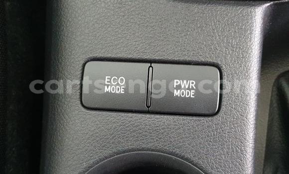 Nunua Ilio tumika Toyota Hilux White Gari ndani ya Lavumisa nchini Wilaya ya Shiselweni Nunua Ilio tumika Toyota Hilux White Gari ndani ya Lavumisa nchini Wilaya ya Shiselweni