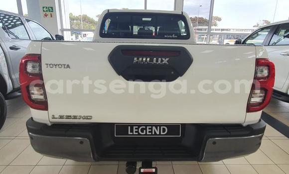 Nunua Ilio tumika Toyota Hilux White Gari ndani ya Lavumisa nchini Wilaya ya Shiselweni Nunua Ilio tumika Toyota Hilux White Gari ndani ya Lavumisa nchini Wilaya ya Shiselweni