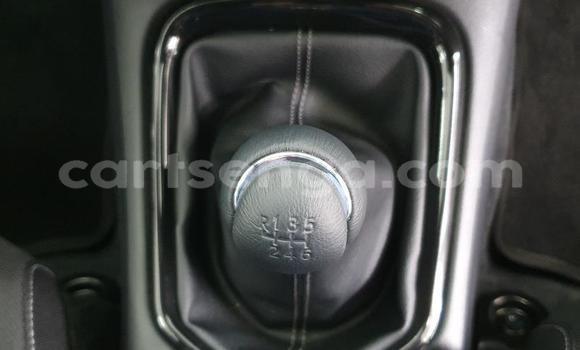 Nunua Ilio tumika Toyota Hilux White Gari ndani ya Lavumisa nchini Wilaya ya Shiselweni Nunua Ilio tumika Toyota Hilux White Gari ndani ya Lavumisa nchini Wilaya ya Shiselweni